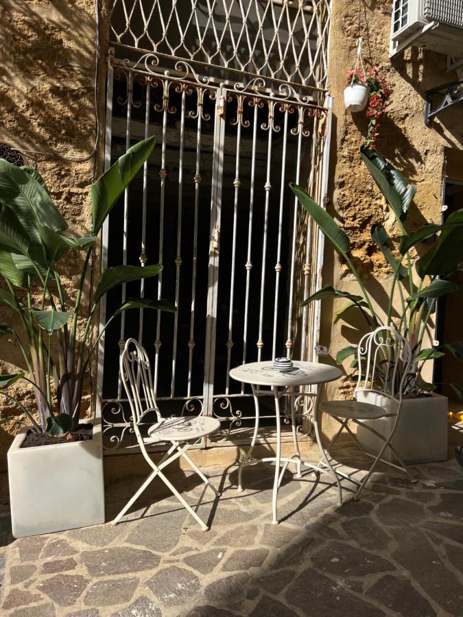 Hotel Experience Museum Agrigento Esterno foto